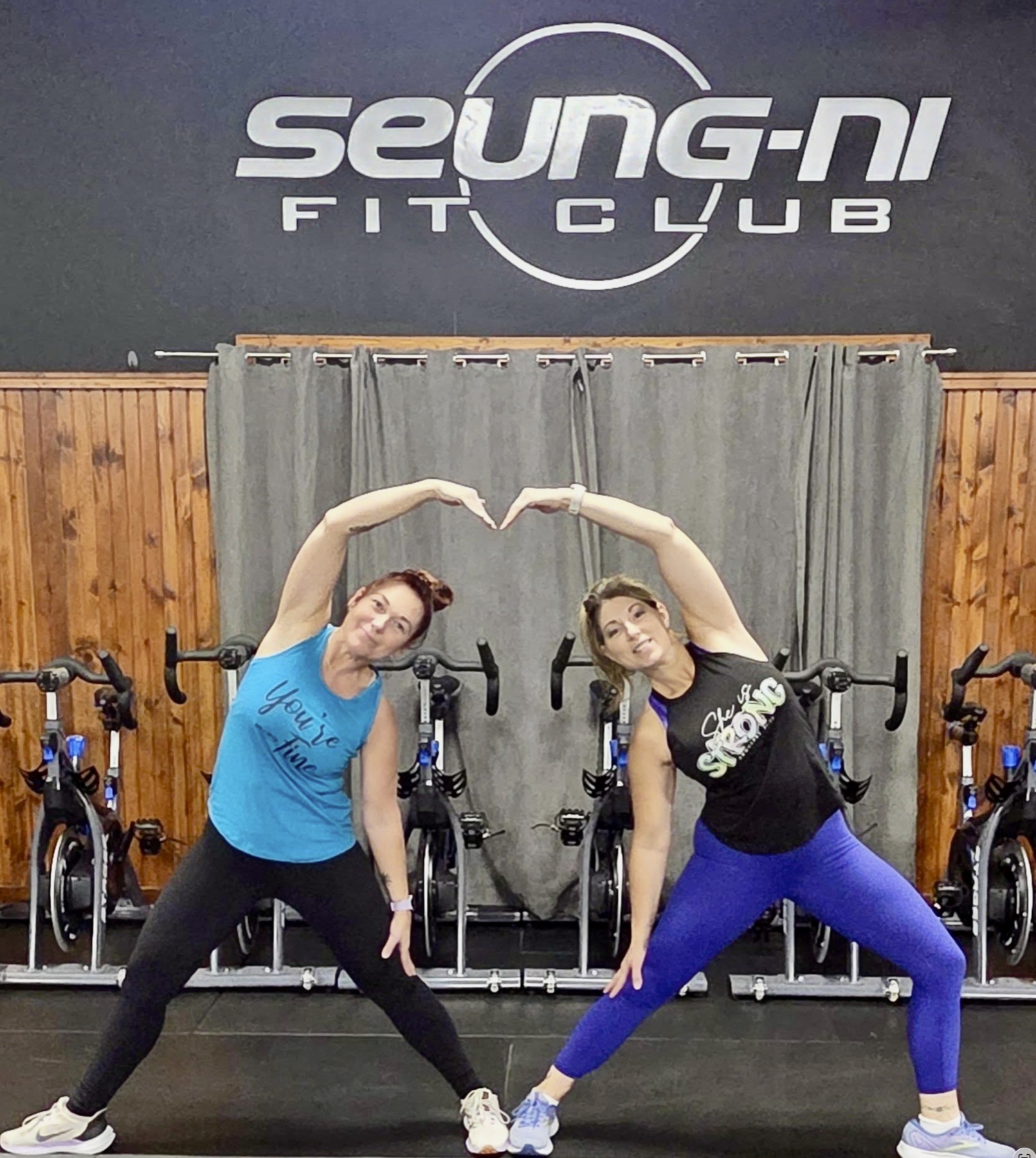 Two Seung-ni members having fun after class